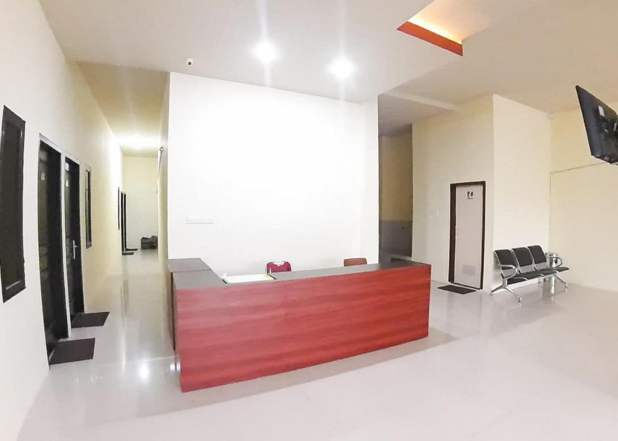 Reddoorz Syariah Near Transmart Jambi 2 Palmerah Exterior foto